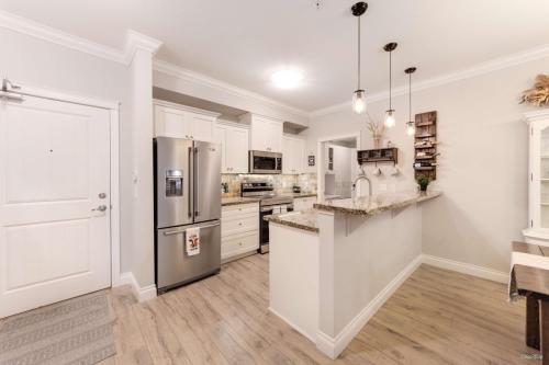 Kitchen-white-cabinets